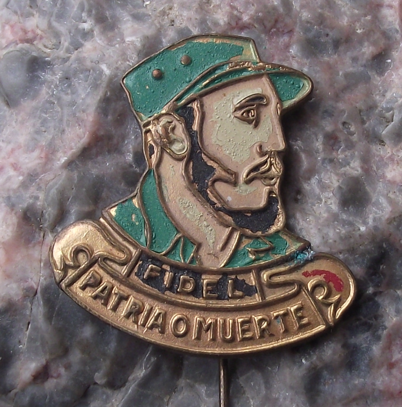 Vintage Fidel Castro Patria o Muerte Homeland or Death Pin Badge