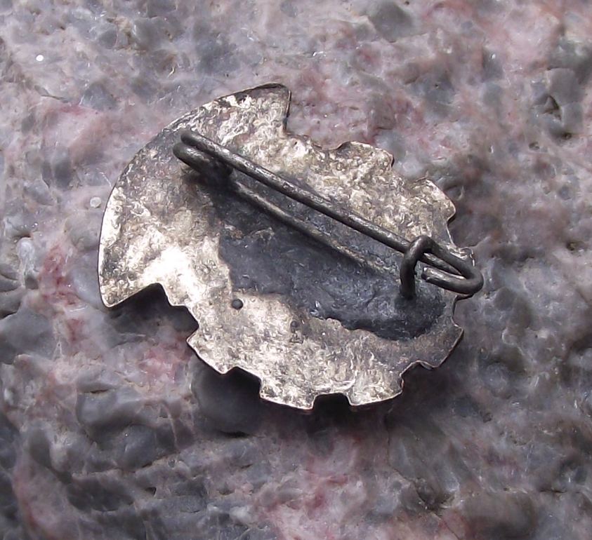 Vintage Cuba CTC Central Trade Union Plantation Workers Pin Badge