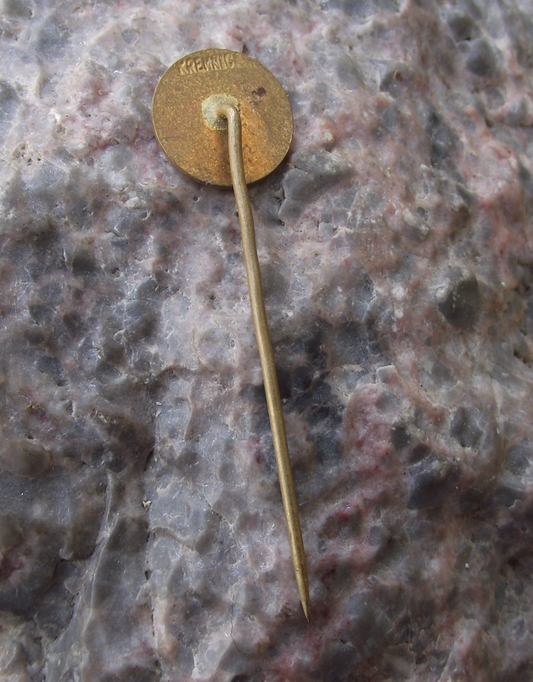 Vintage TJ Tatran Presov Football Club Red Star Pin Badge - Badgecrazy