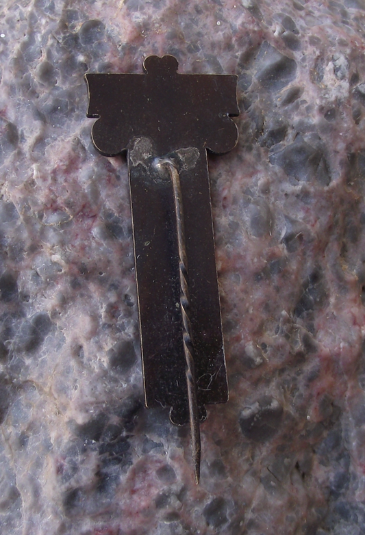 Vintage Haapsalu White Lady Castle Ghost Baltic Legend Estonia Pin Badge - Badgecrazy