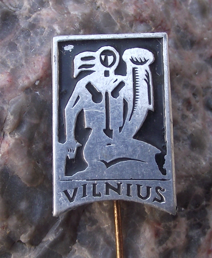 Vintage Lithuania Vilnius Lithuanian Capital City Pin Badge