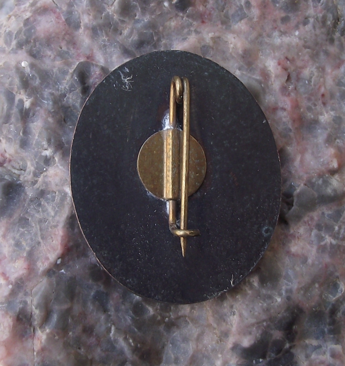 Vintage Tallinn Estonia Vana Toomas Old Thomas Legend Pin Badge