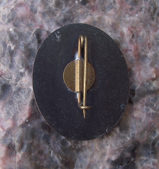 Vintage Tallinn Estonia Vana Toomas Old Thomas Legend Pin Badge - Badgecrazy