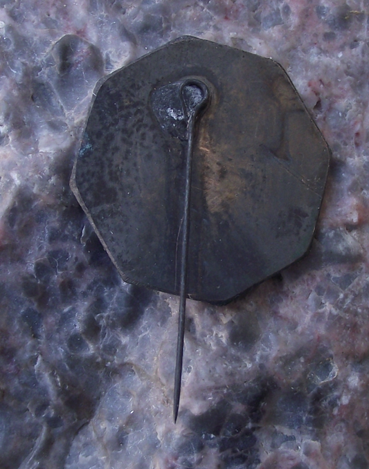 Vintage Yerevan Mesrop Mashtots Institute of Ancient Manuscripts Armenia Pin Badge - Badgecrazy