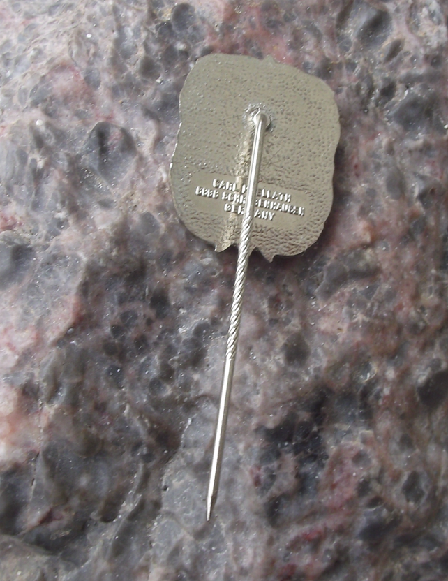 Vintage IVV Internationaler Volkssportverband Official Members Logo Pin Badge