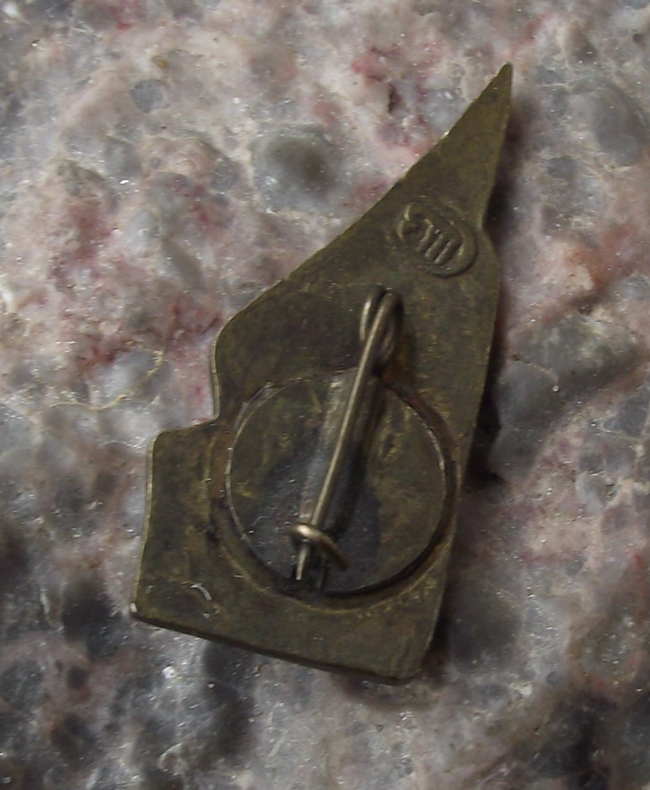 1961 Vostok 2 Soviet Union 2nd Manned Space Mission Red Flag CCCP Pin Badge