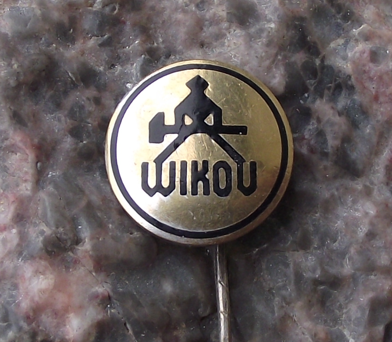 Vintage Wikov Motor Car Company Czech Auto Logo Pin Badge