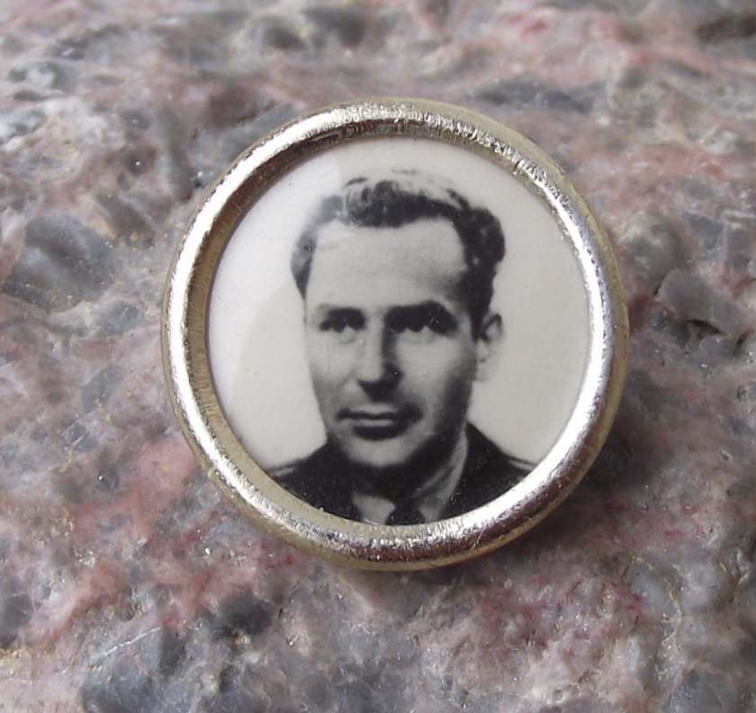 1961 Gherman Titov Soviet Vostok Space Pioneer Astronaut Photograph Pin Badge