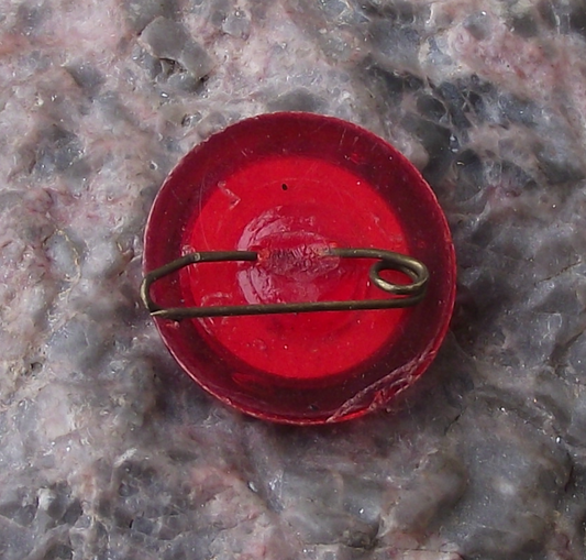 1961 Yuri Gagarin Soviet Vostok Space Astronaut Photograph Red Pin Badge - Badgecrazy