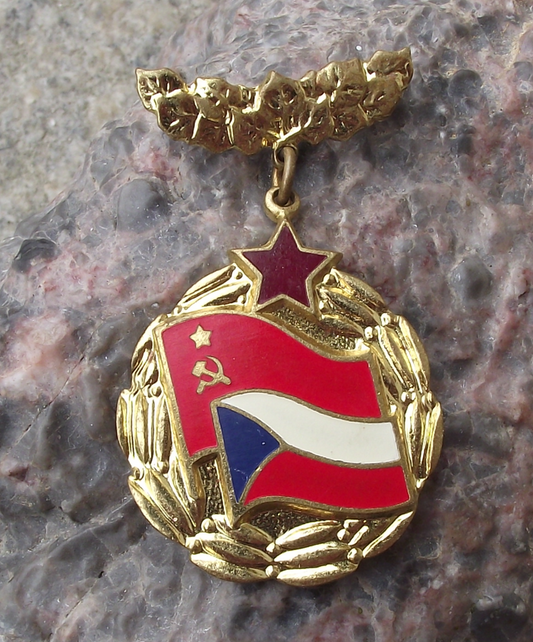 Vintage Czechoslovakia Soviet Union SCSP Flags Red Star Medal