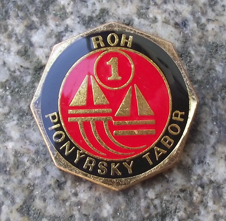 Vintage Pioneer Czech Pionyr Youth Camp Award Stage 1 Camping ROH Pin Badge