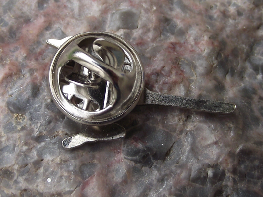 Western Yellow Wagtail Garden Meadow Bird Pin Badge - Badgecrazy