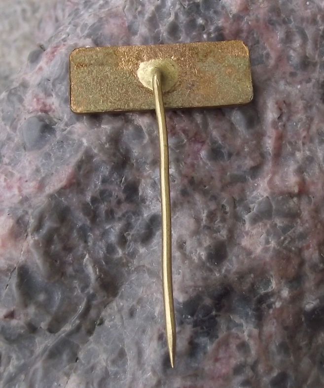 Vintage Yardley London British Fashion Company Pin Badge