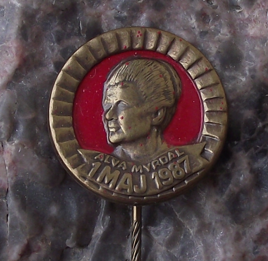 1987 Sweden Swedish May 1st Labor Day Alva Myrdal Pin Badge