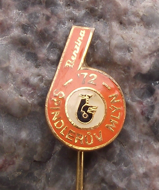 1972 ISDT International 6 Six Day Motorcycle Enduro Race Benzina Pin Badge