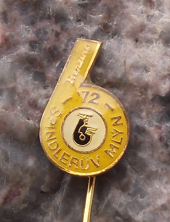 1972 ISDT International 6 Six Day Motorcycle Enduro Race Benzina Pin Badge