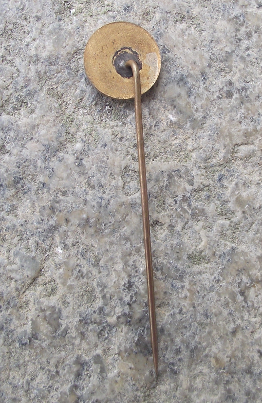 Vintage Tatra Vehicles Car Repair Facility Garage Auto Servis Kopřivnice Pin Badge - Badgecrazy