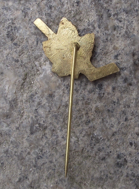 Vintage CAHA Canadian Amateur Hockey Association Maple Leaf Pin Badge - Badgecrazy