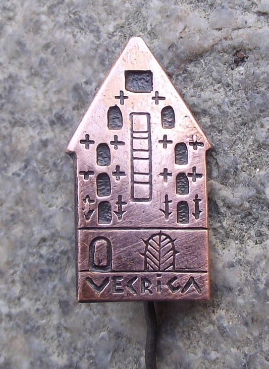 Vintage Riga Latvia Vecriga Historical Town Centre Tourist Souvenir Pin Badge