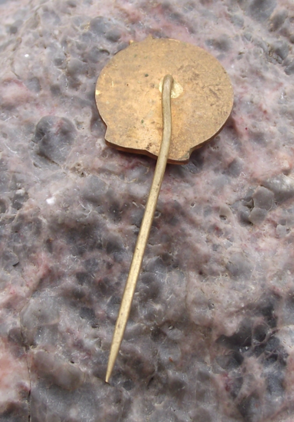 1975 Lenin April Saturday Czech Volunteer Worker Award Tachov Pin Badge