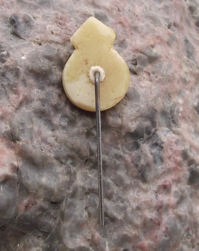 Vintage Real Madrid CF Spain Soccer Football Crest Pin Badge