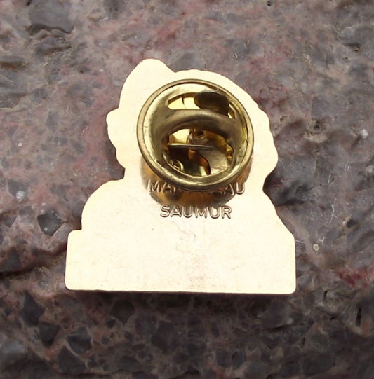 Vintage Great St Bernard Mountain Pass Dog Brandy Barrel France Pin Badge