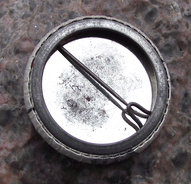 1984 KPO Communist Party Austria May Day 1st First Mai Pin Badge