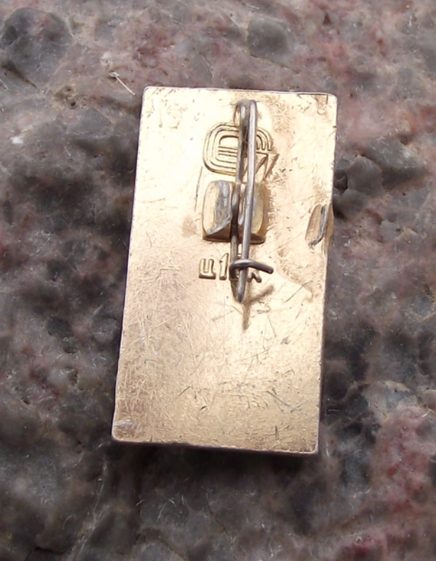 1980 Moscow Olympic Games Soviet Tower Official Logo Pin Badge