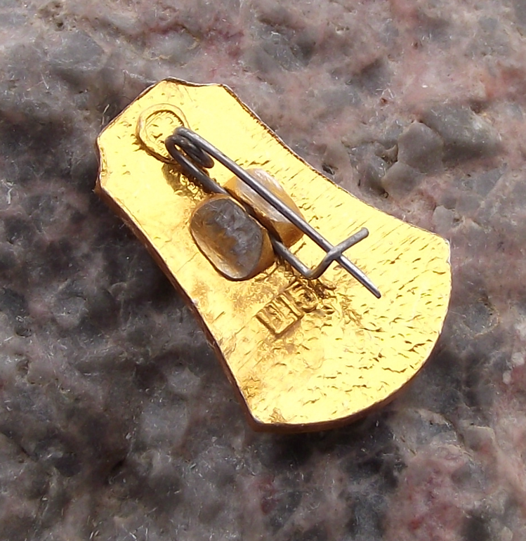 1980 Moscow Olympic Games Official Russian Tower Logo Shaped Pin Badge