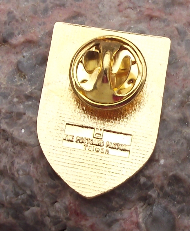 Vintage Coat of Arms Quebec Canada Canadian City Crest Pin Badge