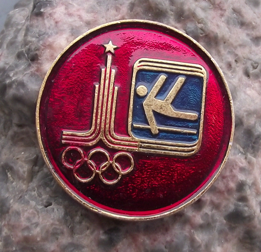 1980 Moscow Russia Summer Olympic Games Horizontal Bar Gymnastics Pin Badge