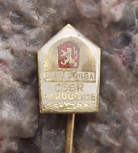 Vintage Small Pardubice Golden Helmet Motorbike Speedway Pin Badge