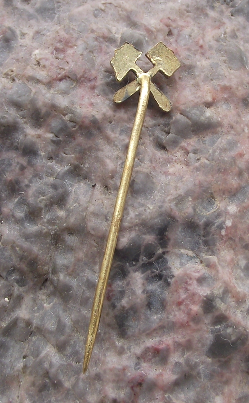 Vintage Crossed Hammers Logo Coal Miner Mining Motif Pin Badge