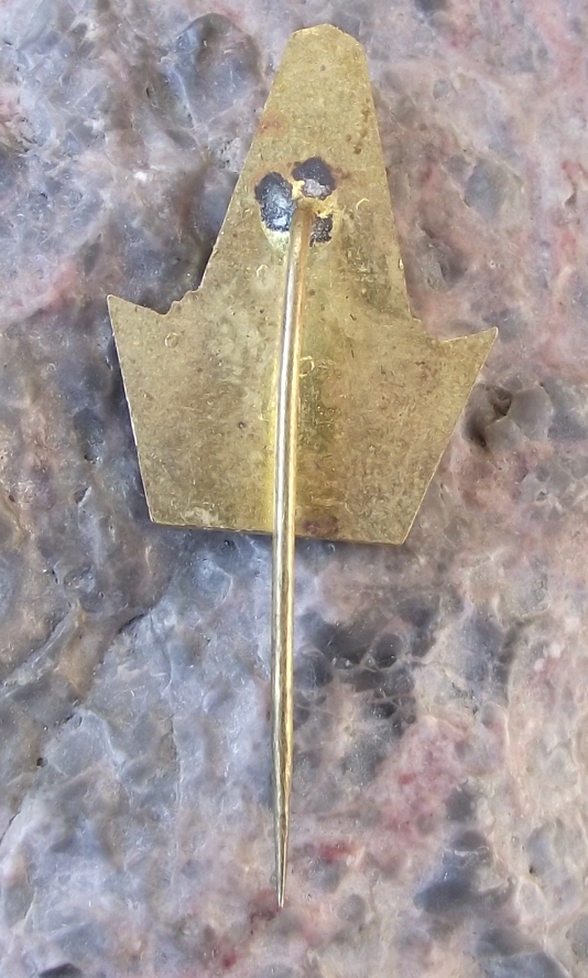 Vintage War Monument to Fallen Allied Soldiers Dukla Pass Flags Pin Badge