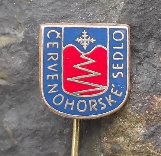 Vintage Červenohorské sedlo Czechoslovakia Ski Resort Tourist Pin Badge