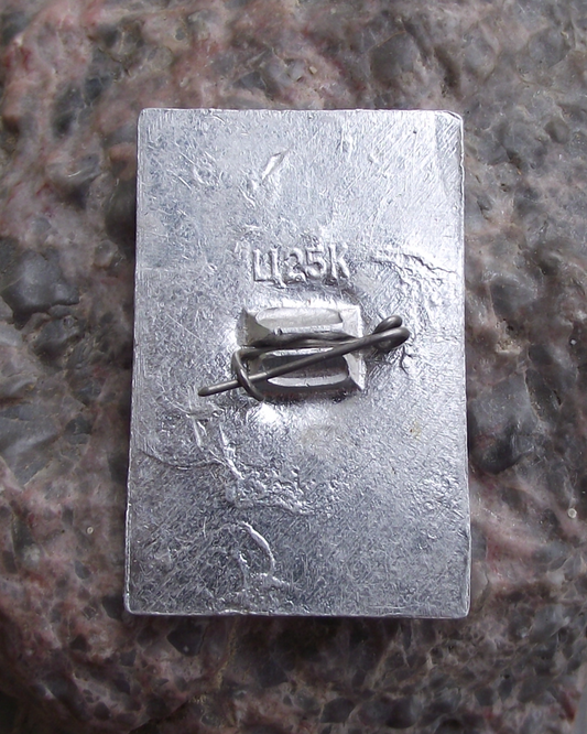 Vintage Soviet Mount Mt Elbrus Highest European Mountain Peak Pin Badge