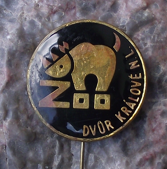 Vintage Rhinoceros White Black Rhino Safari Park Dvur Kralove Zoo Pin Badge