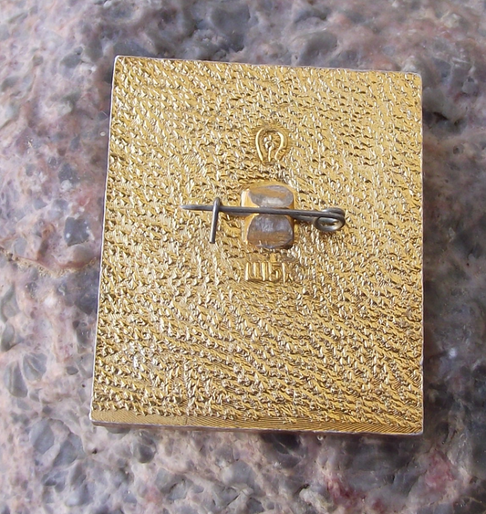 Vintage Various Tower of the Moscow Kremlin Soviet Tourist Pin Badge