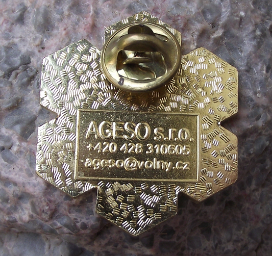 2001 Krkonošská sedmdesátka 70km Mountain Cross-country Skiing Krkonoše Pin Badge
