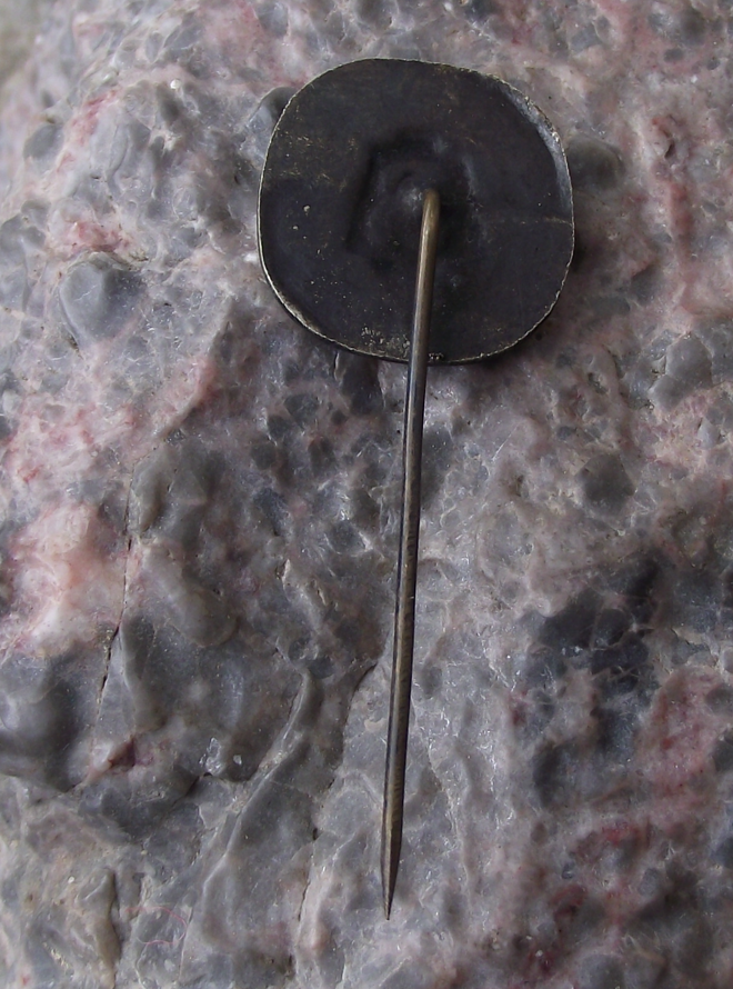 Vintage Widzew Cotton Industry Poland Mayday 1st May Cotton Reel Pin Badge