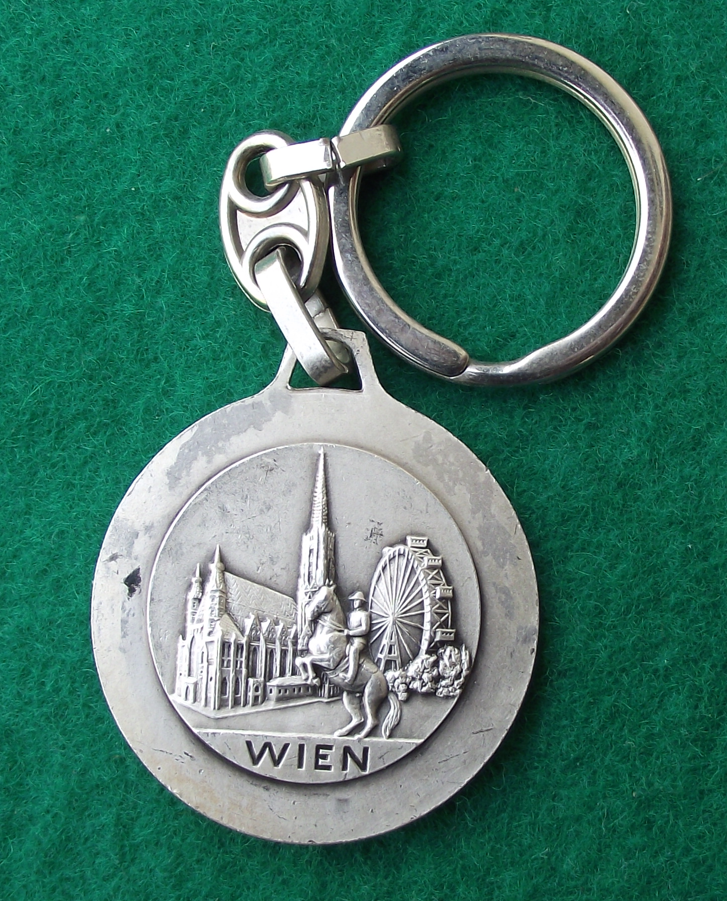 Vintage Johann Strauss II Young Scary faced Austrian Hypochondriac 1825 - 1899 Key Ring