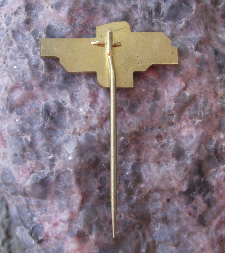 1984 100 km Kilometres Spring Walk National Walking Event Jarní kilometry Pin Badge