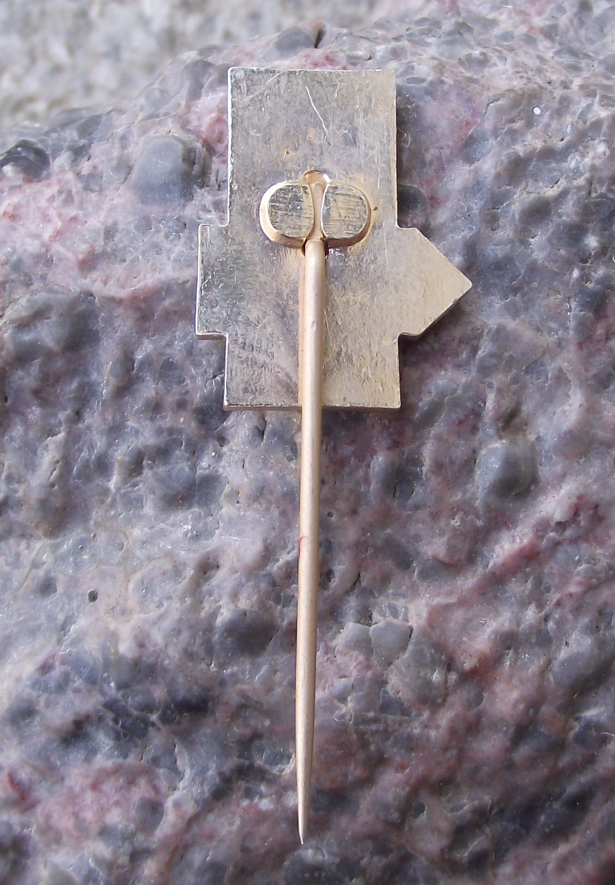 1959 100 km Kilometres Spring Walk National Walking Event Jarní kilometry Pin Badge