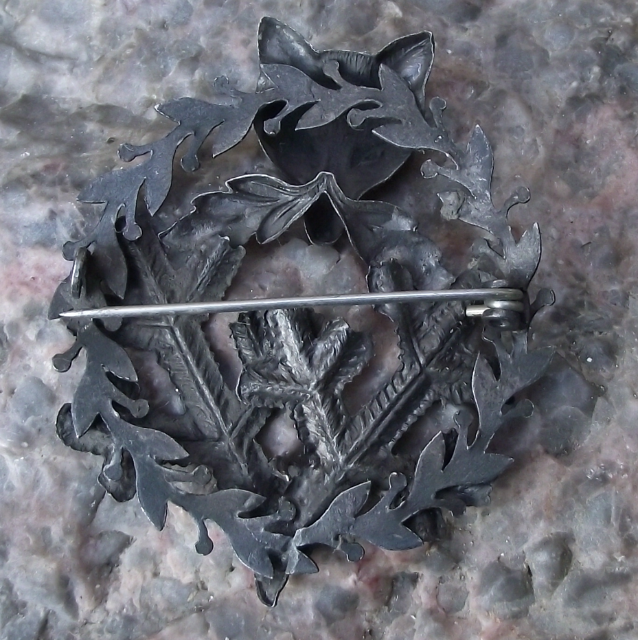 Vintage German Fox Head Wreath Brooch Hunting Jagdabzeichen Trachten Hat Pin Badge