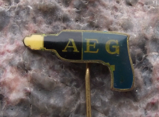 Vintage AEG Allgemeine Elektricitats Gesellschaft Electric Power Drill Pin Badge