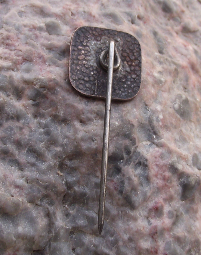 Vintage Daro Soemtron East German DDR GDR Printing Calculators Pin Badge - Badgecrazy