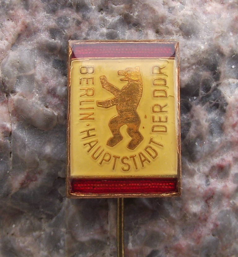 Vintage Berlin Capital of East Germany DDR GDR Bear Pin Badge
