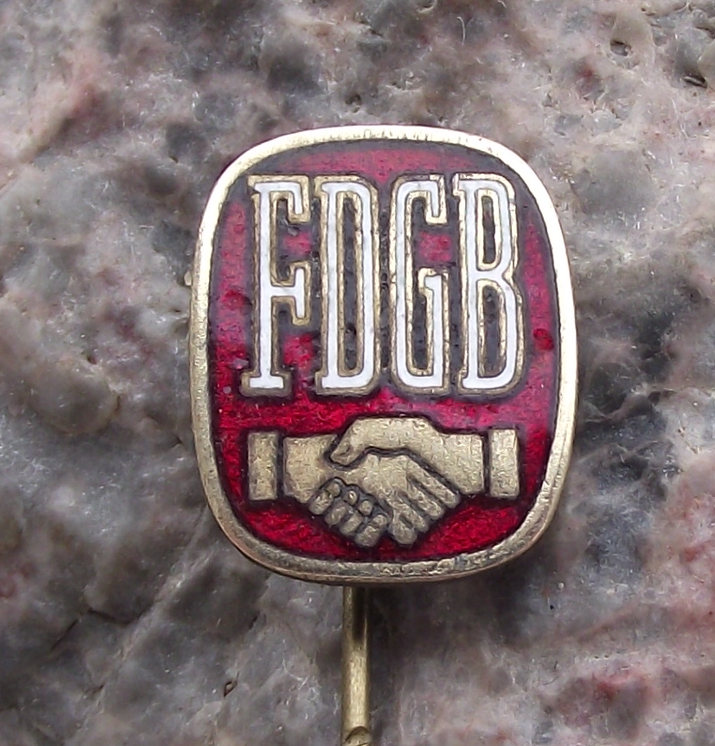 Vintage FDGB FREE German Trade Union Handshake Logo Members Pin Badge