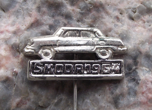 1964 Skoda Car Company Model 1000MB Veteran Auto Pin Badge