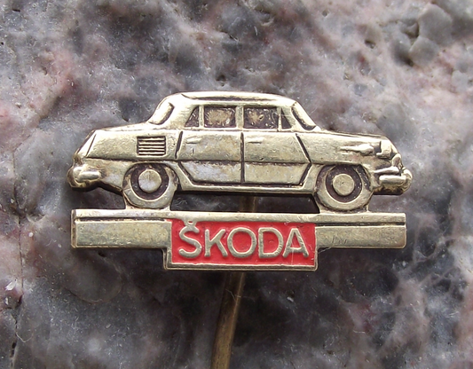 1964 Skoda Autos Company 1000MB 1100MB Czech Family Car Pin Badge